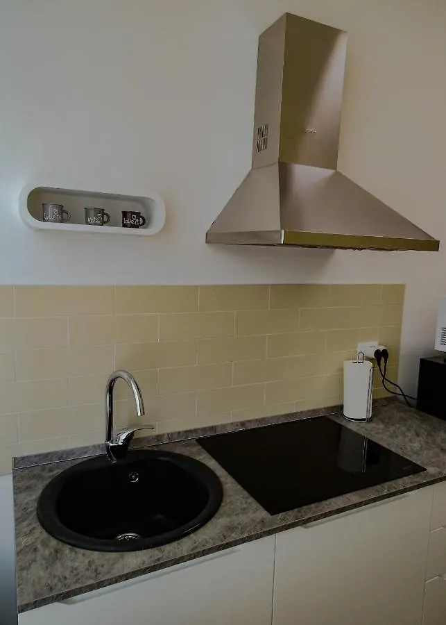 Suite 649 Bilocale Con Terrazzo Modena 0*,
