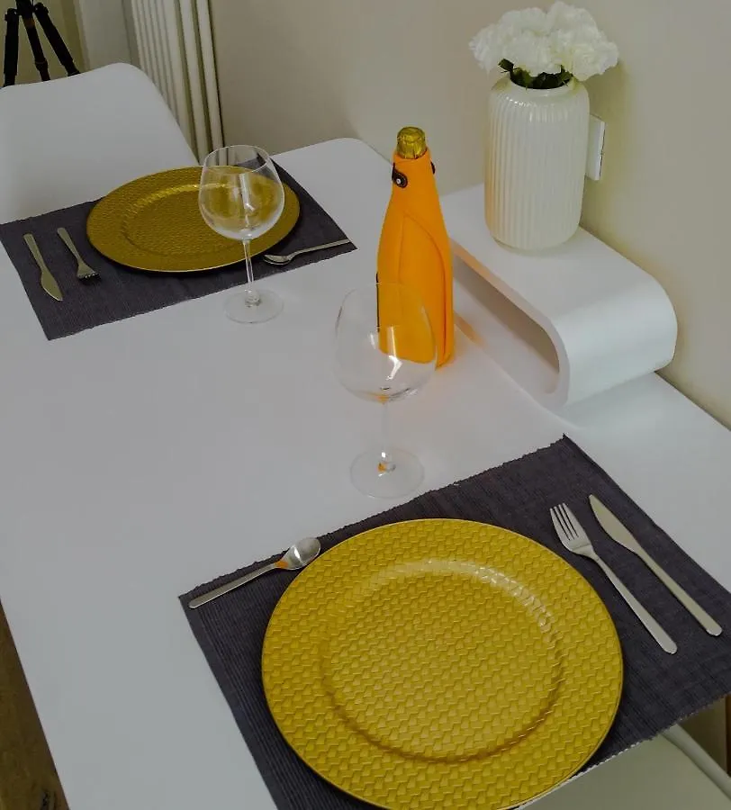 Suite 649 Bilocale Con Terrazzo Modena Guest house
