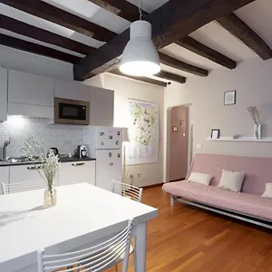 Apartamento Rua Freda, Módena
